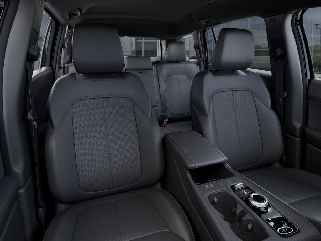 New 2026 Diamond Black Crystal Pearl-Coat Exterior Paint Jeep Limited image 16