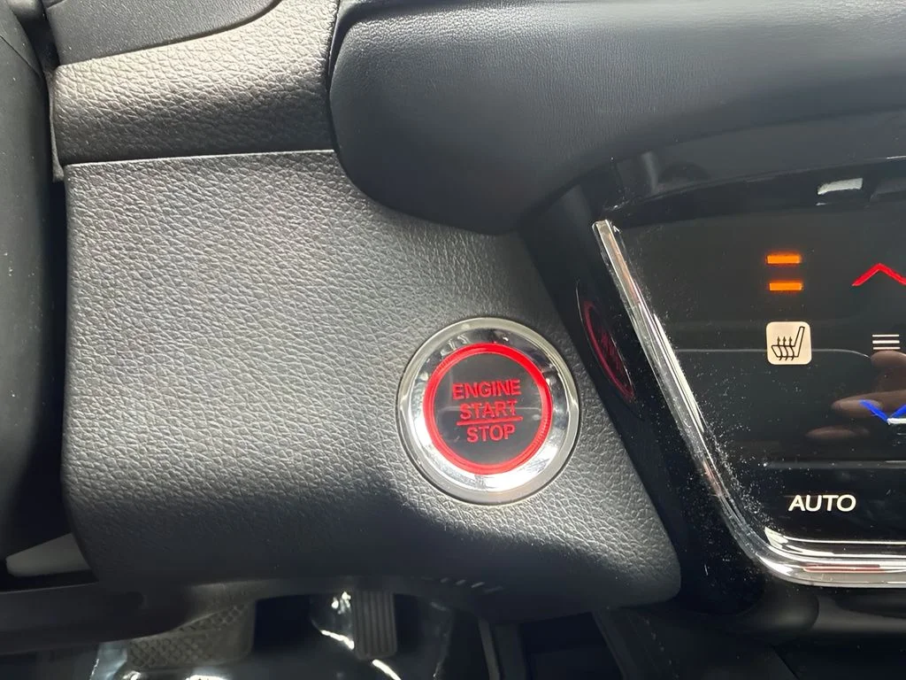 Used 2019  Honda EX image 13