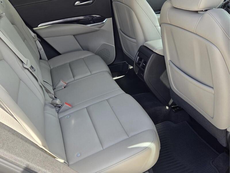 Used 2019 Atlantic Metallic CADILLAC FWD 4DR LUXURY image 17