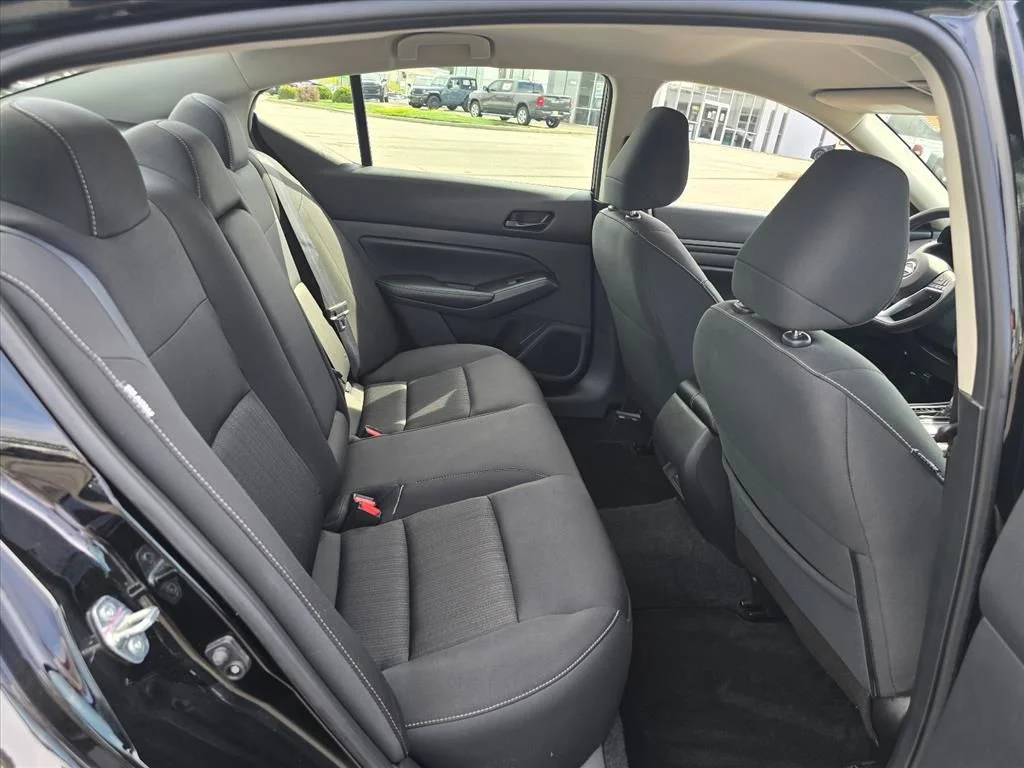 Used 2025 Black Nissan 2.5 SV image 13