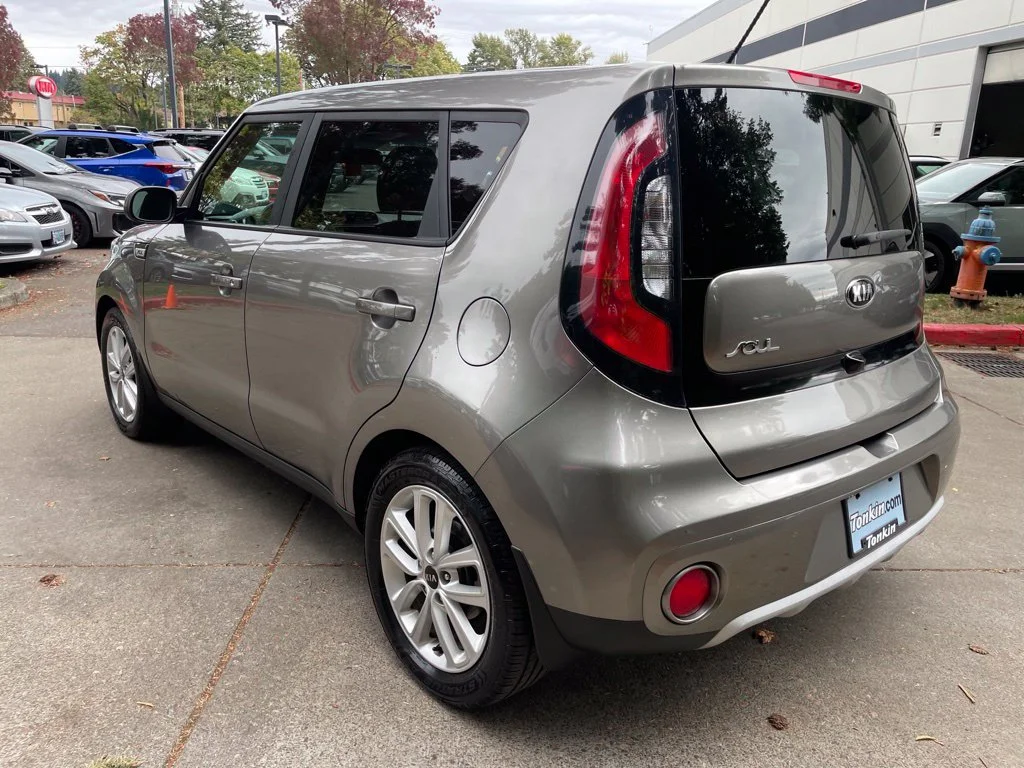 Used 2019 Titanium Gray Kia Plus image 6
