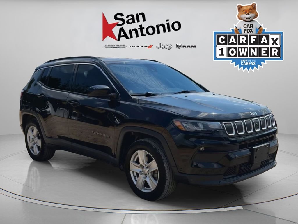 Used 2022 Black Jeep Latitude image 1