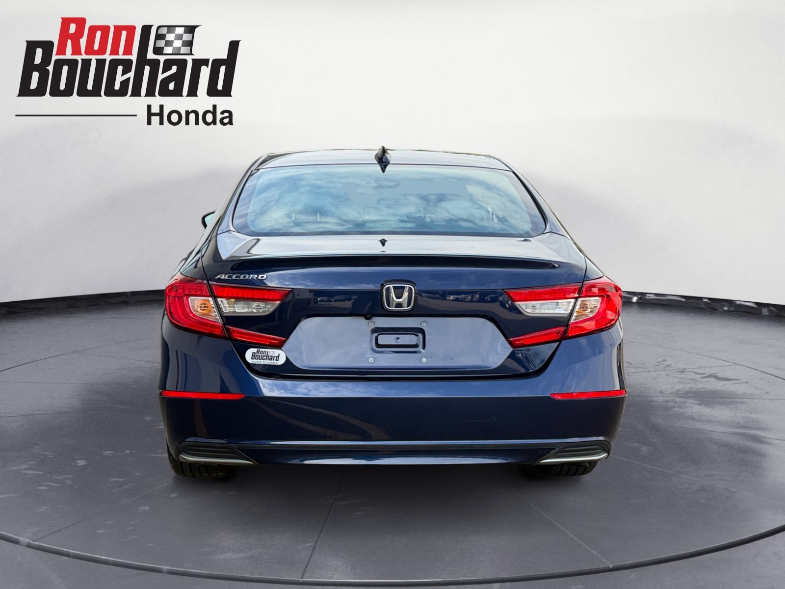 Used 2018 Blue Honda EX 1.5T image 3