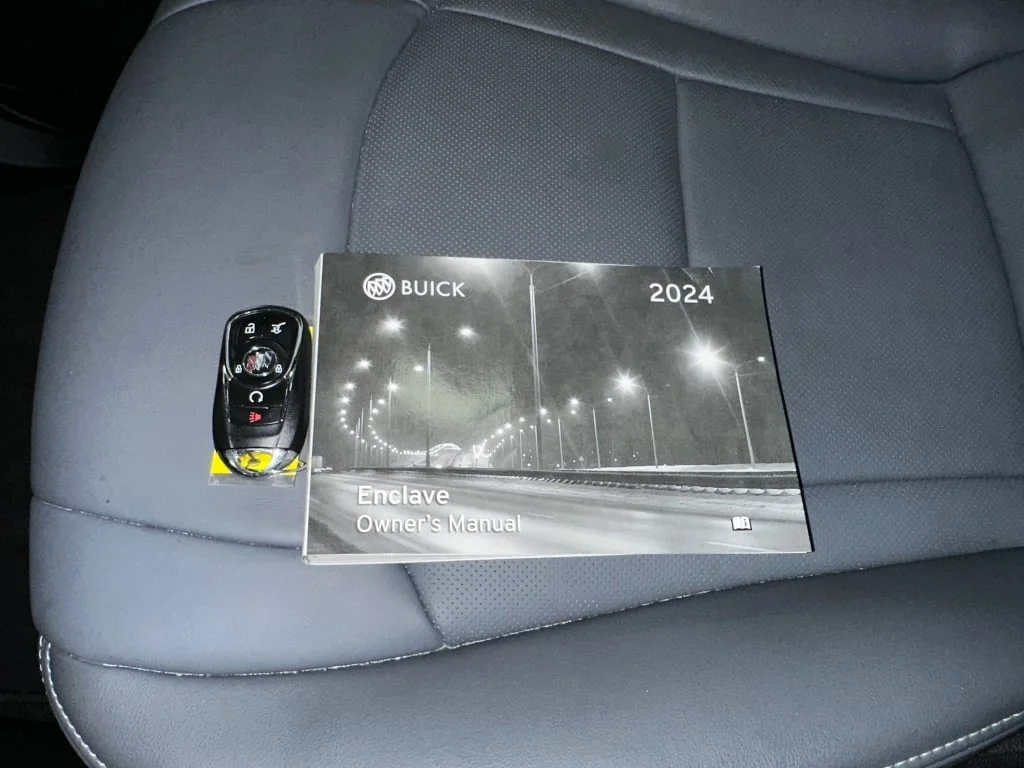 2024 Buick Enclave Essence - Photo 4