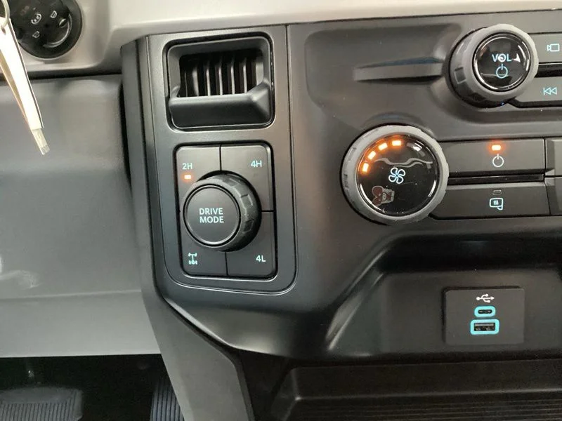 2026 Ford F-350 Super Duty XL - Photo 33