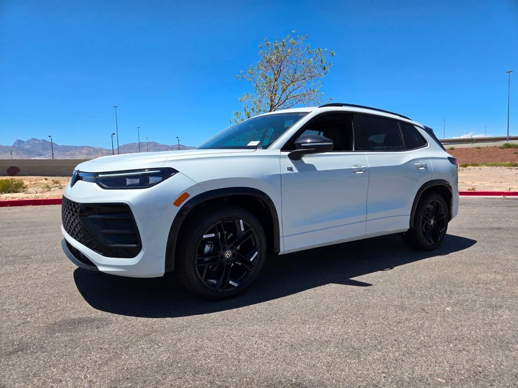 New 2026 White Volkswagen 2.0T SE R-Line Black image 2