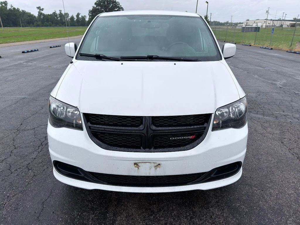 Used 2017 White Dodge SE Plus image 18