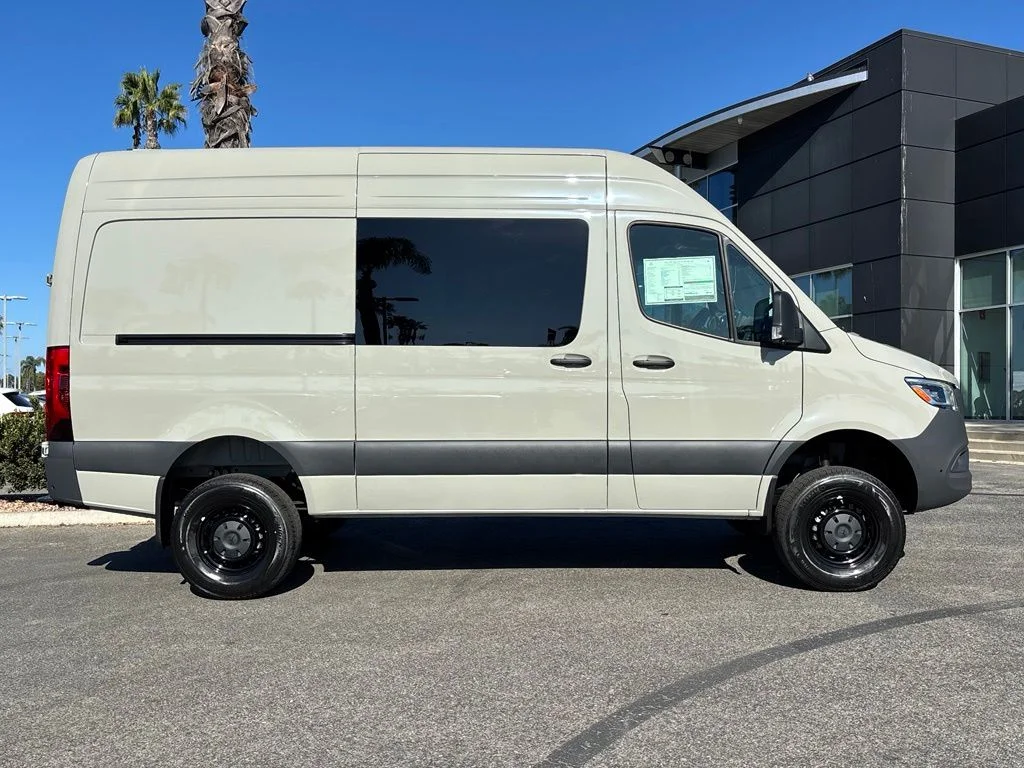 New 2026 Gray Mercedes-Benz Cargo 144 WB image 33