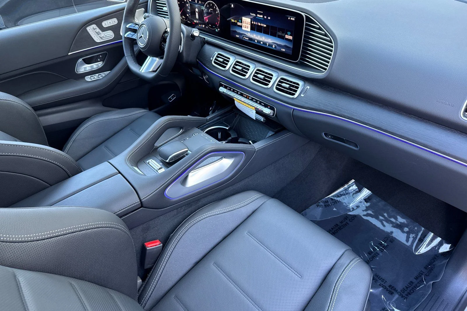 New 2026 MANUFAKTUR Alpine Grey Mercedes-Benz GLE 580 image 14
