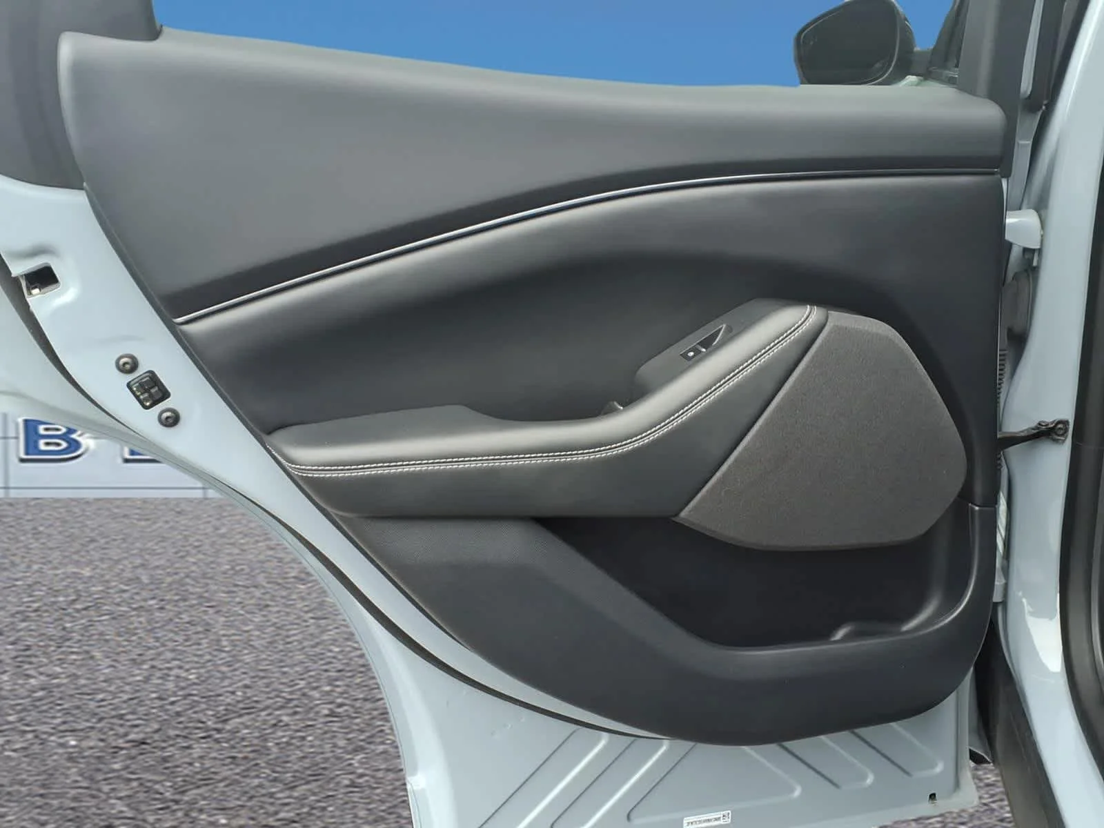Used 2024 Glacier Gray Metallic TriCoat Ford Select image 28