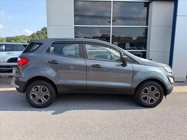 Used 2021  Ford S image 10