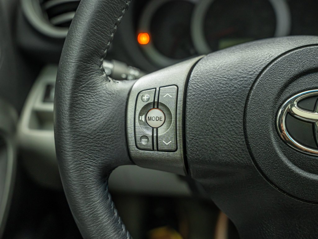 Used 2011 Pacific Blue Metallic Toyota Limited image 27