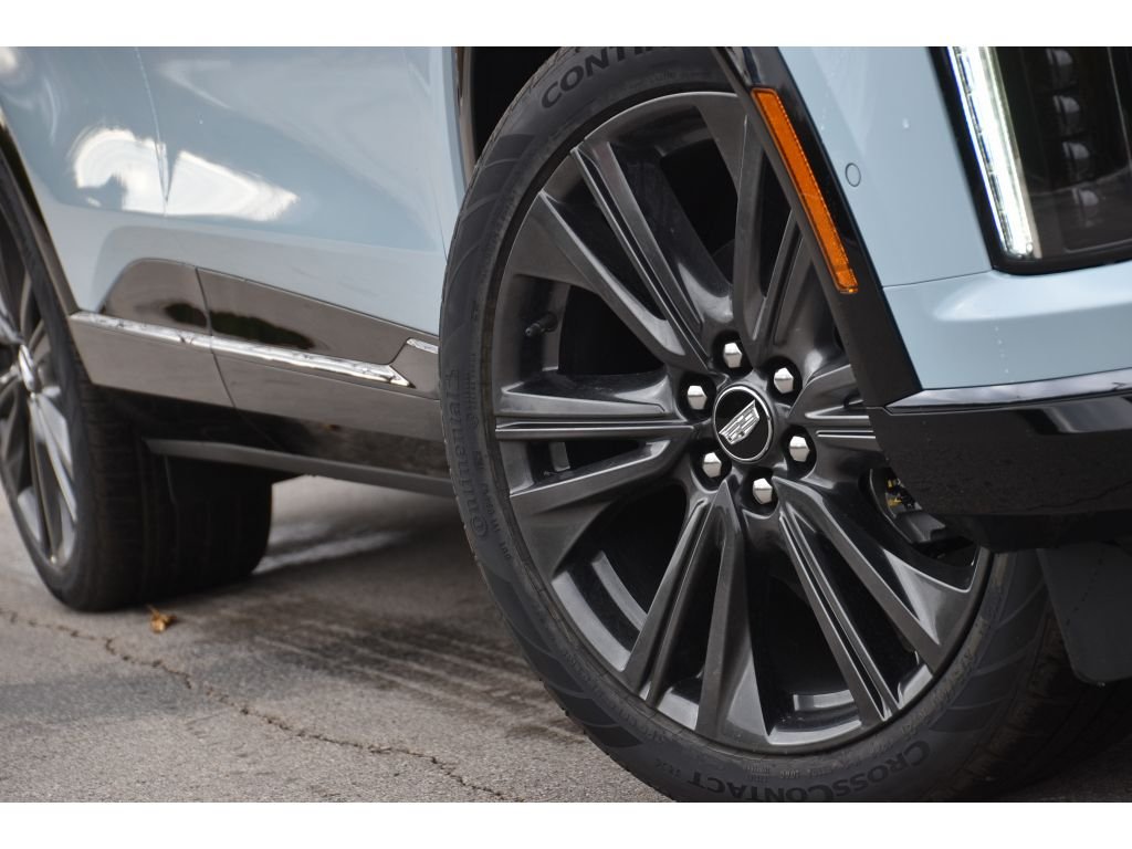 2026 Cadillac OPTIQ Premium Sport - Photo 9