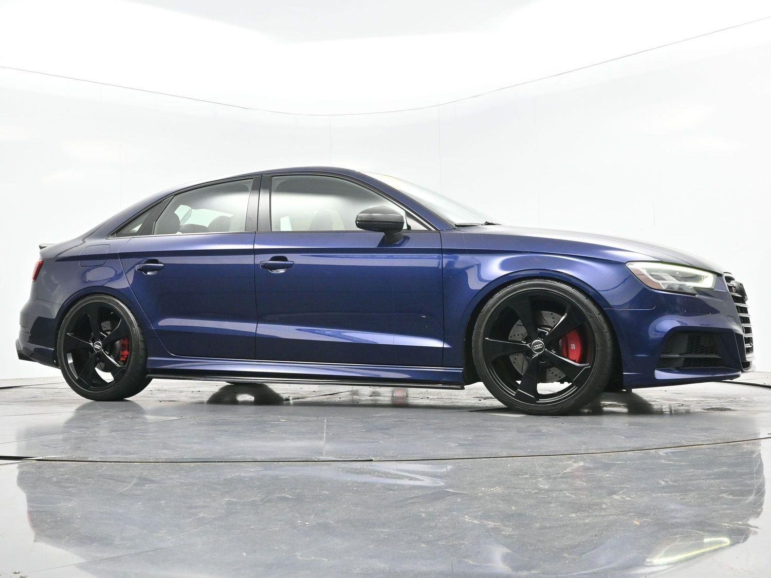 Used 2019 Navarra Blue Metallic Audi Premium Plus image 42