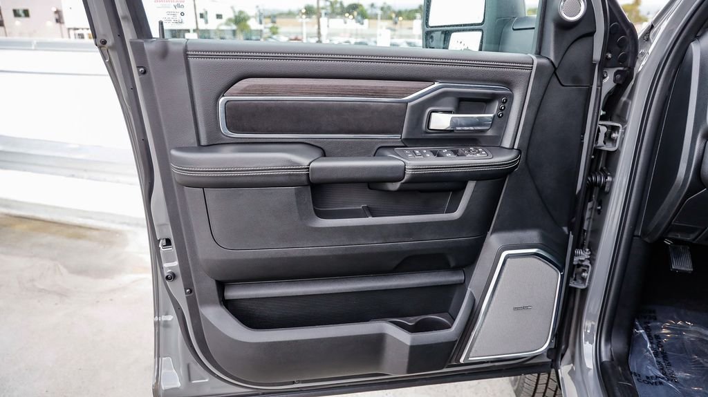 New 2026 Gray Clearcoat Ram Laramie image 25