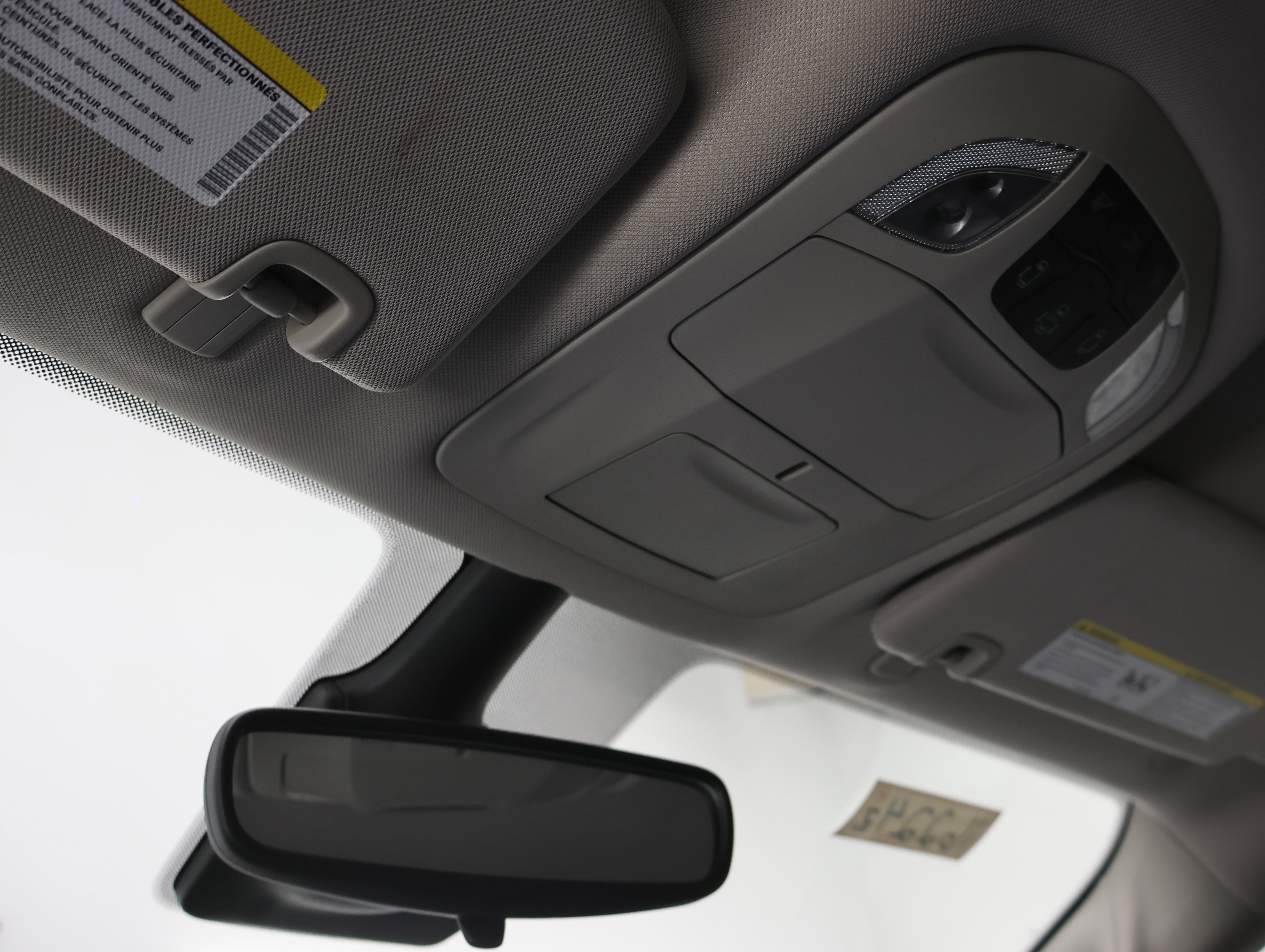 Used 2024 Bright White Clearcoat Chrysler Touring L: TOURING L-STOW N GO-QUADS-THIRD-ADAPTIVE CRUISE-1 OWNER image 13