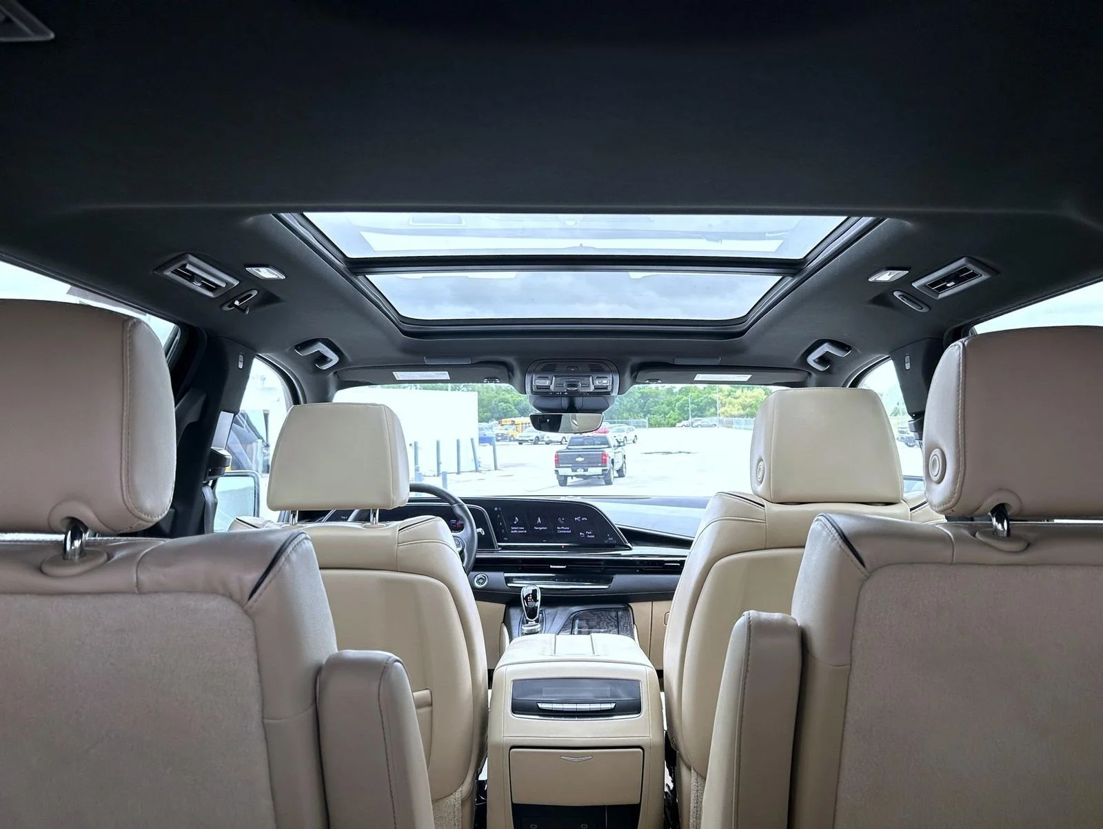 Used 2021 White Cadillac Premium Luxury image 24