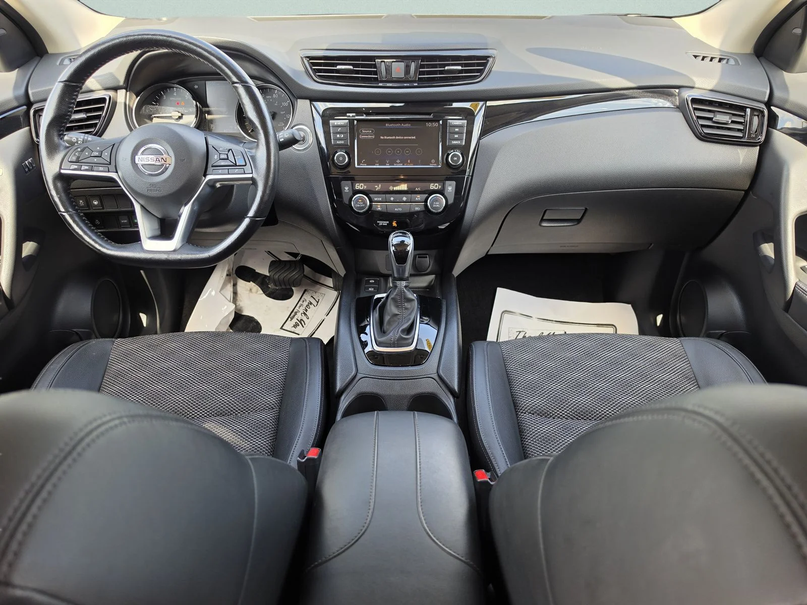 Used 2022 Red Nissan SV image 15