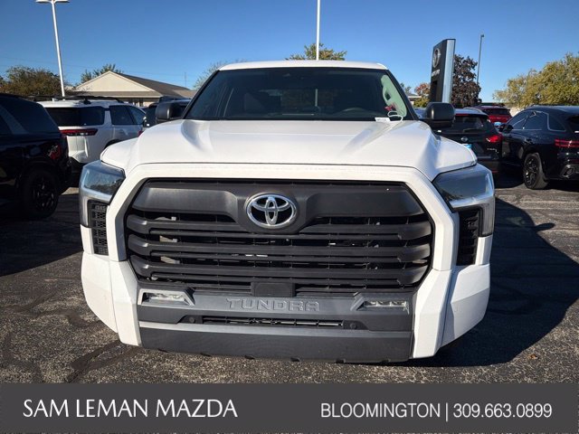 Used 2022 White Toyota SR5 image 7