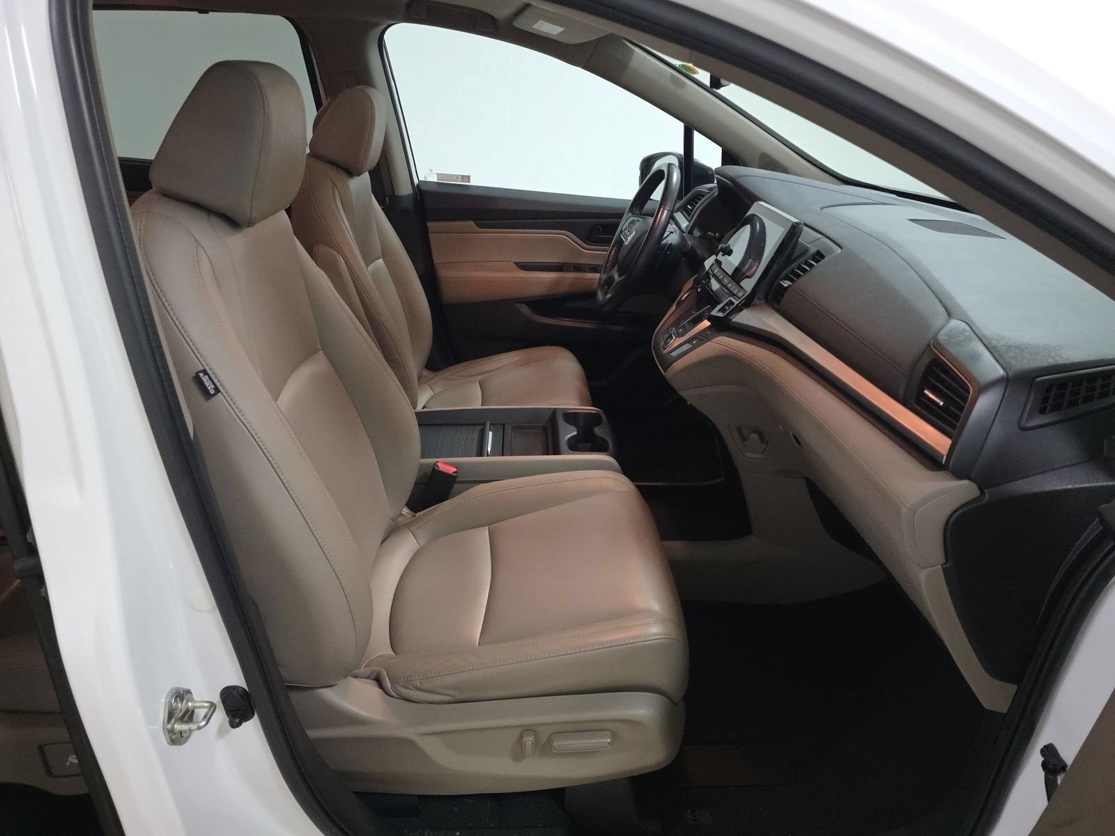 Used 2020 Platinum White Pearl Honda EX-L image 8