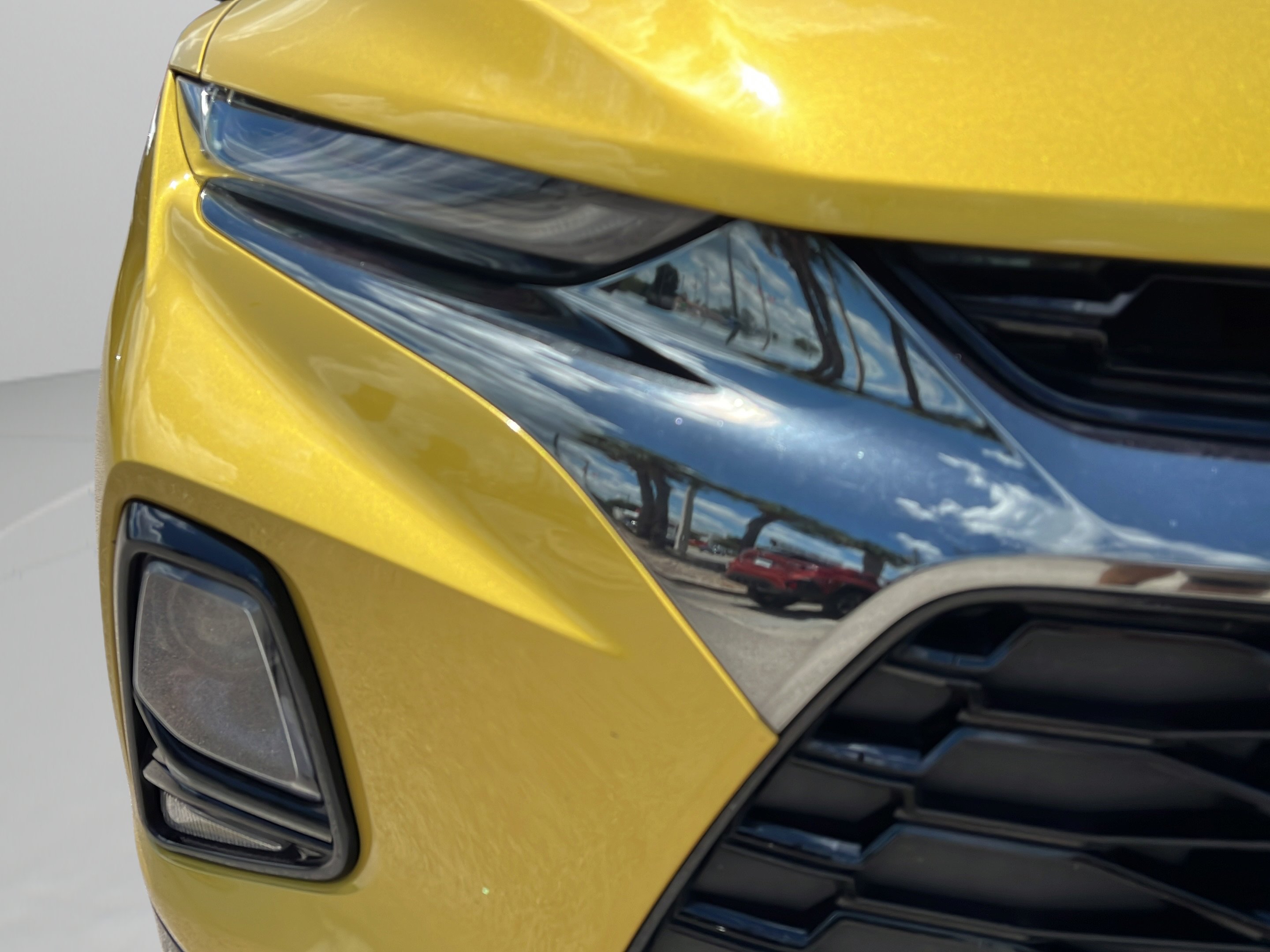 Used 2022 Nitro Yellow Metallic Chevrolet RS image 27