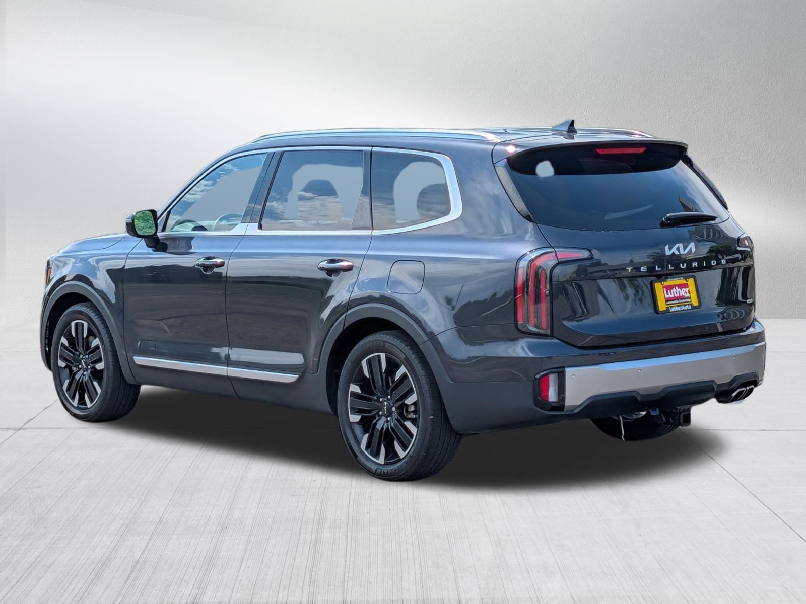 Certified Used 2025 Panthera Metal Kia SX image 5