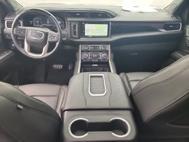 Used 2024 White GMC Denali image 18