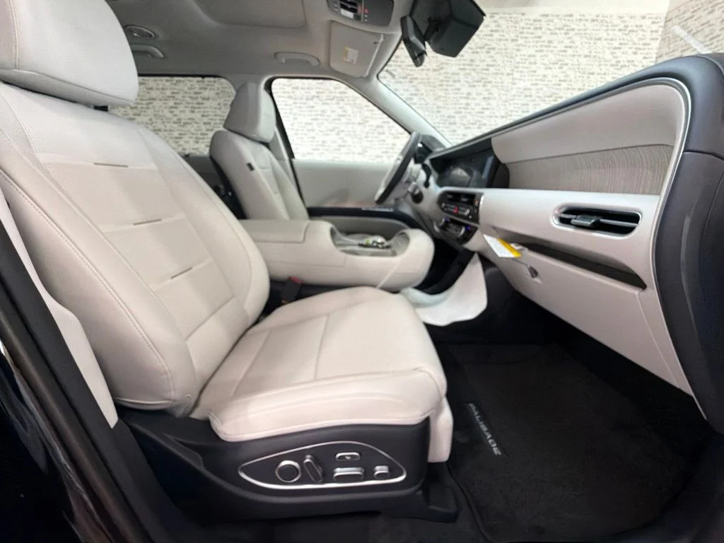 New 2027 Robust Emerald Pearl Hyundai SEL image 12