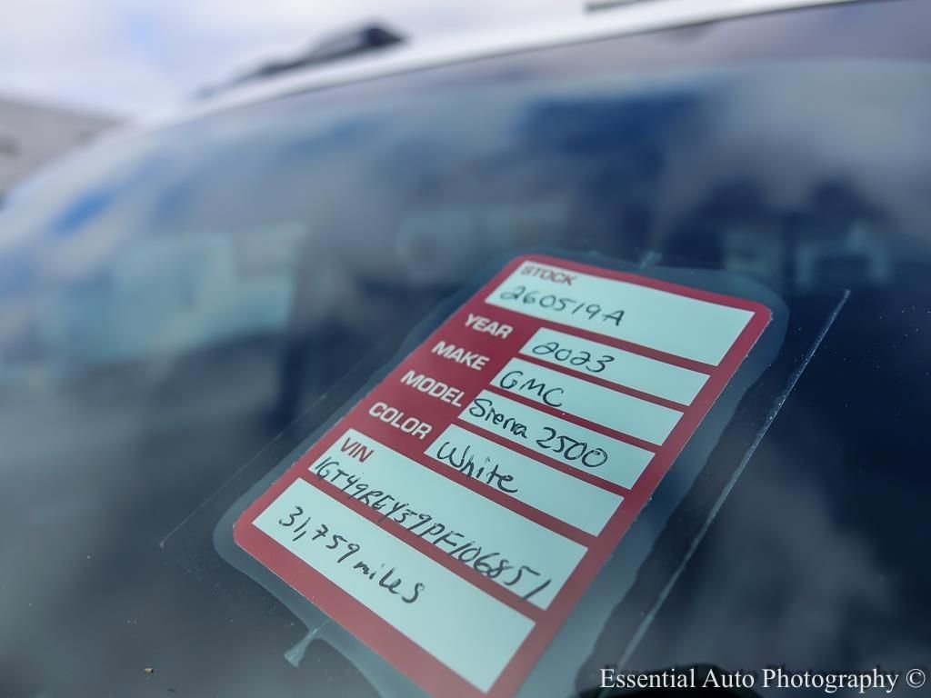 2023 GMC SIERRA HD - Image 32