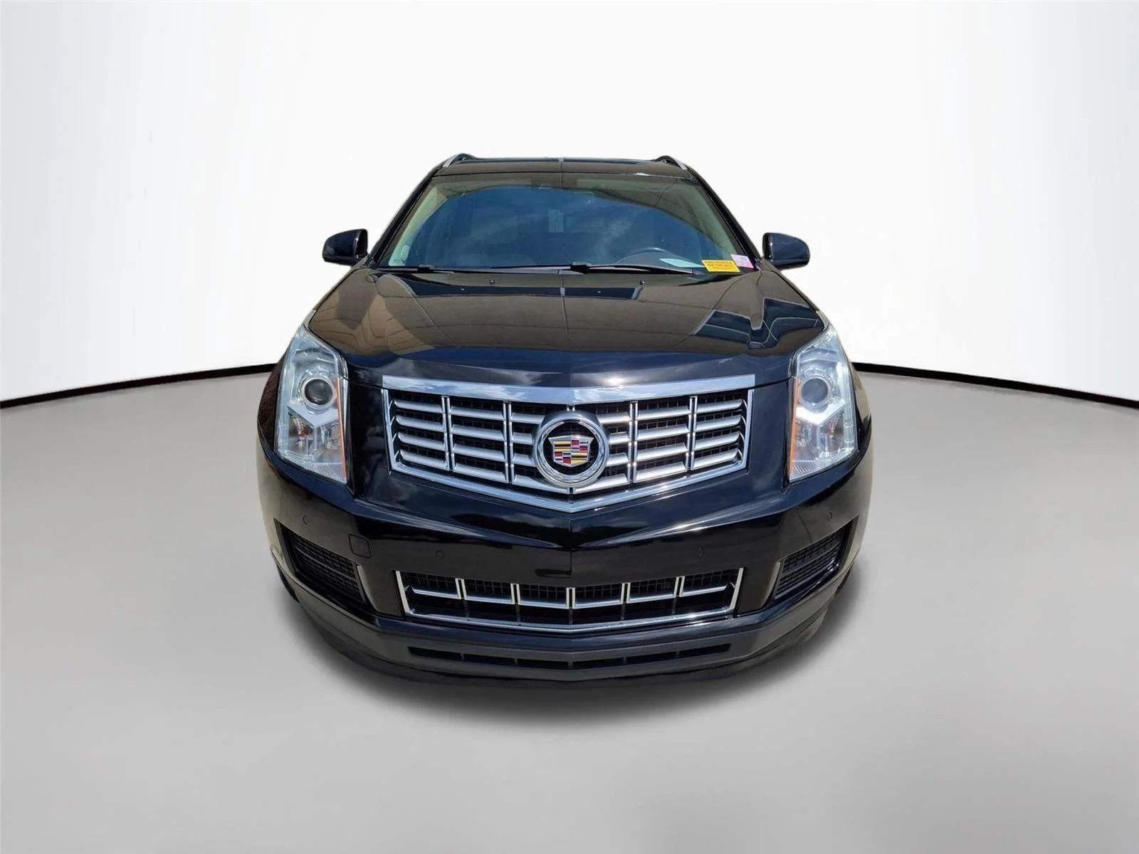 Used 2016  CADILLAC LUXU image 2