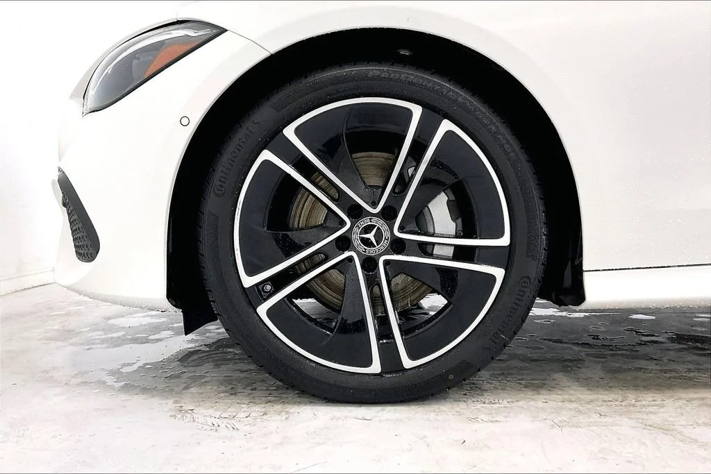 New 2026 Polar White Mercedes-Benz CLE 300 image 24