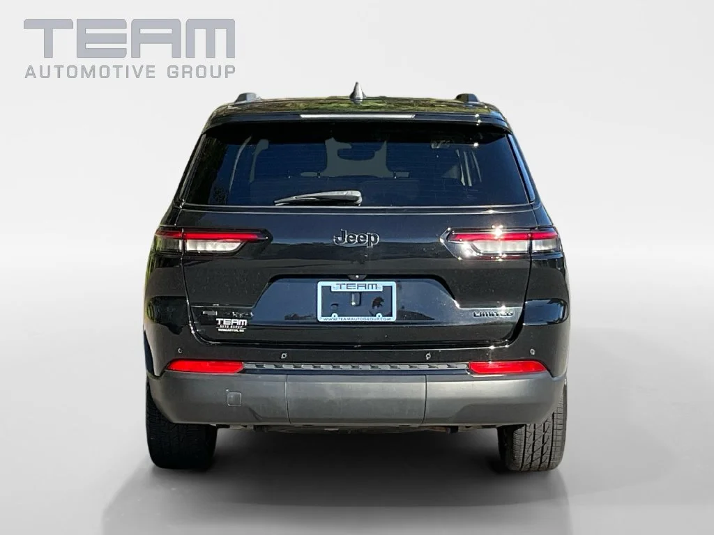 Used 2022 Black Jeep Limited image 6