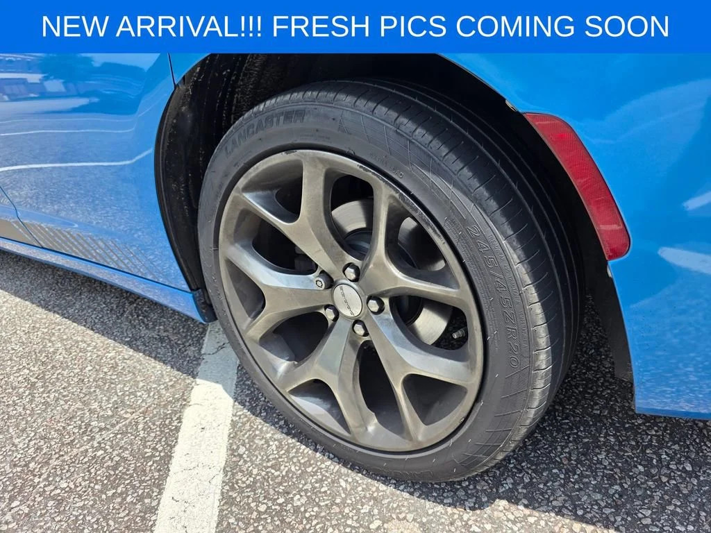 Used 2016 Blue Dodge SXT image 7