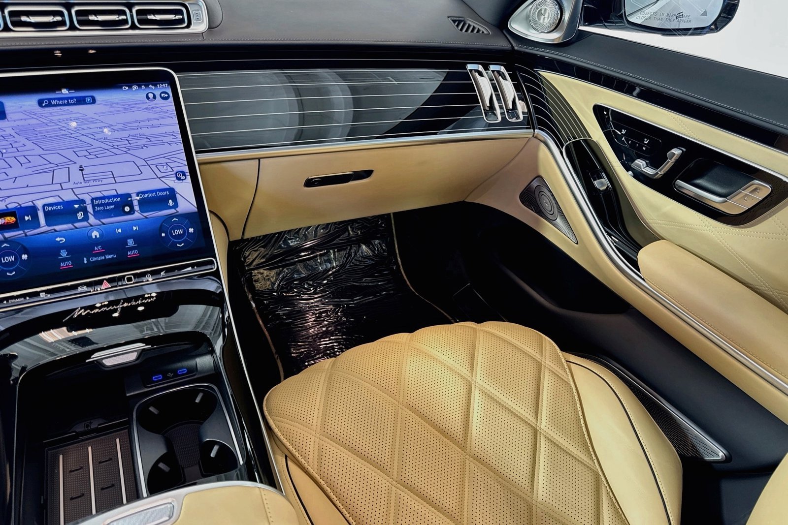 Used 2024 Onyx  Black Metallic Mercedes-Benz Maybach S 680 image 22