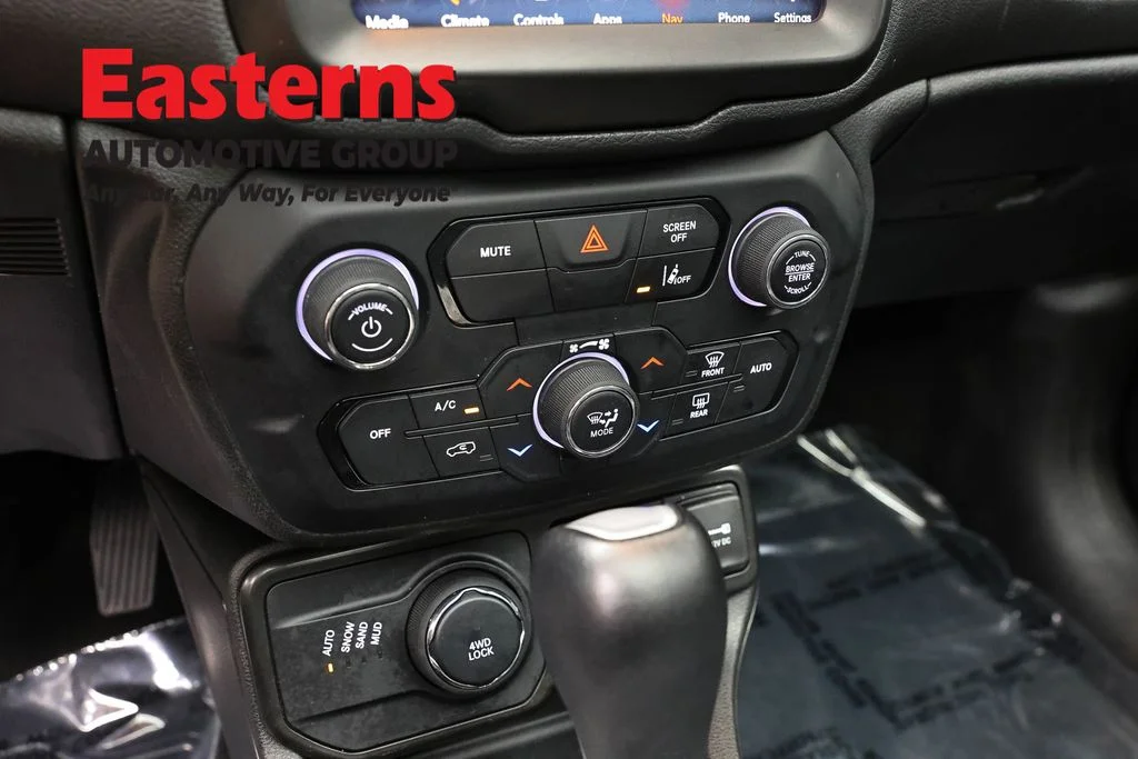 Used 2022 White Jeep Limited image 20