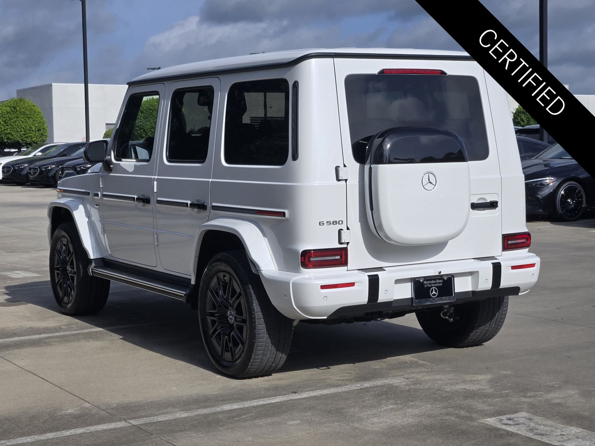Certified Used 2025 MANUFAKTUR Moonlight Whit Mercedes-Benz G 580 image 6