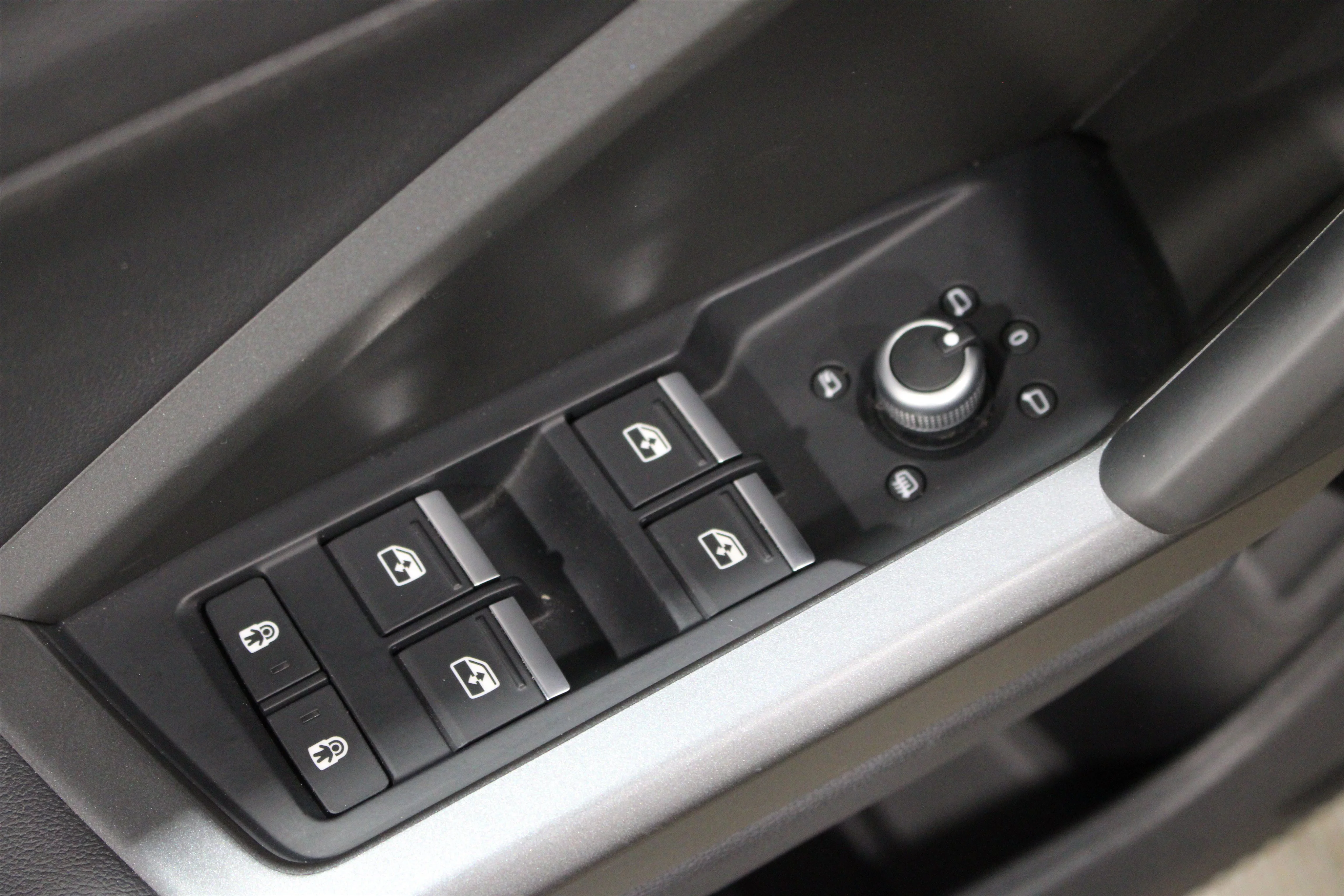 2024 Audi Q3 S Line Premium Plus - Photo 8