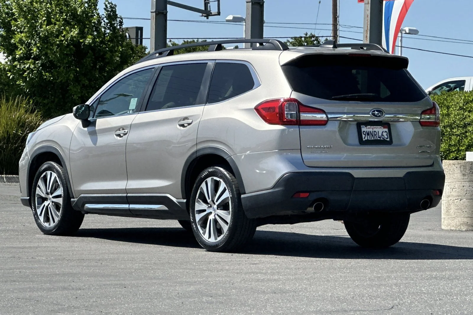 Used 2019 Tungsten Metallic Subaru Limited image 6