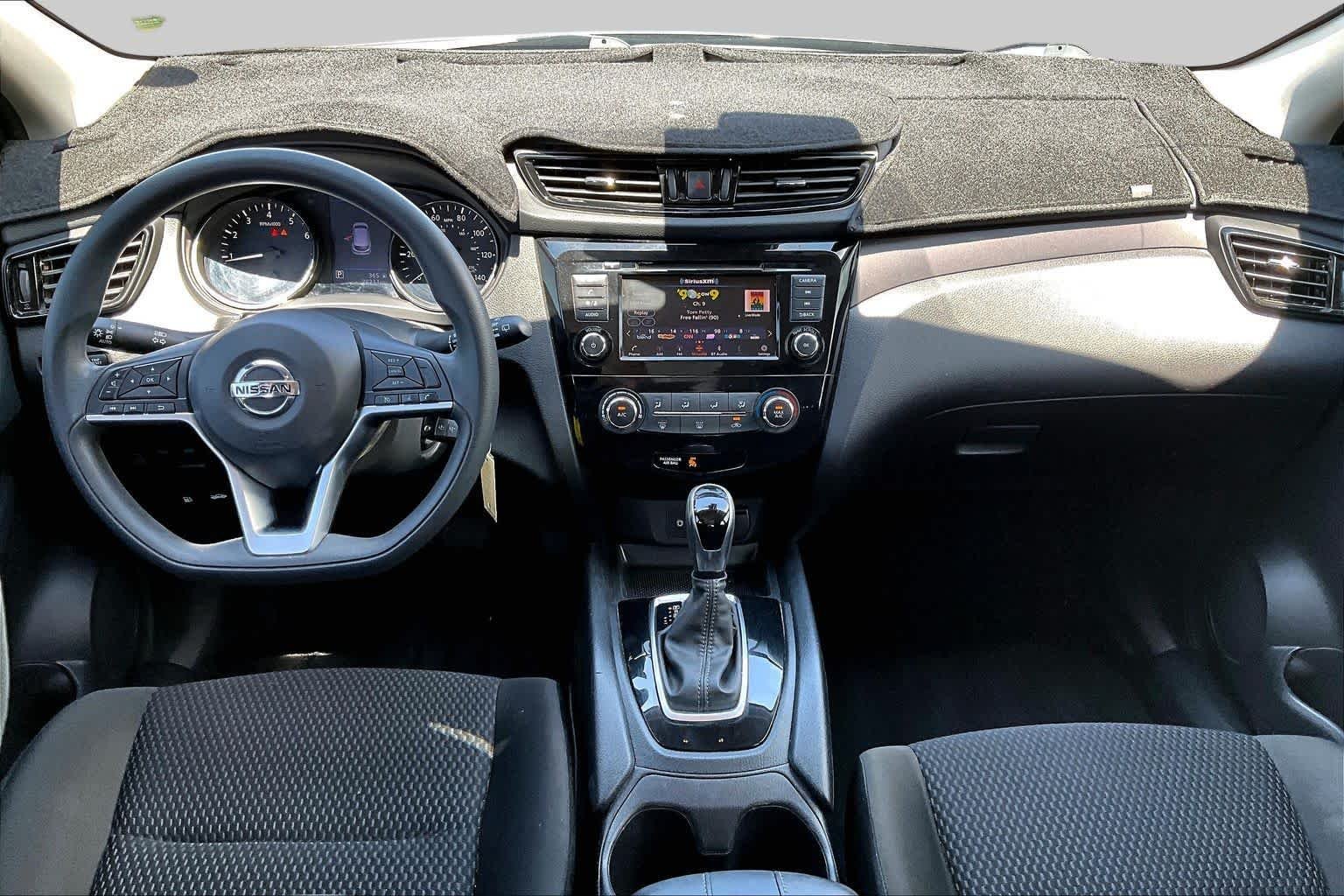 Used 2021 Magnetic Black Pearl Nissan S image 13