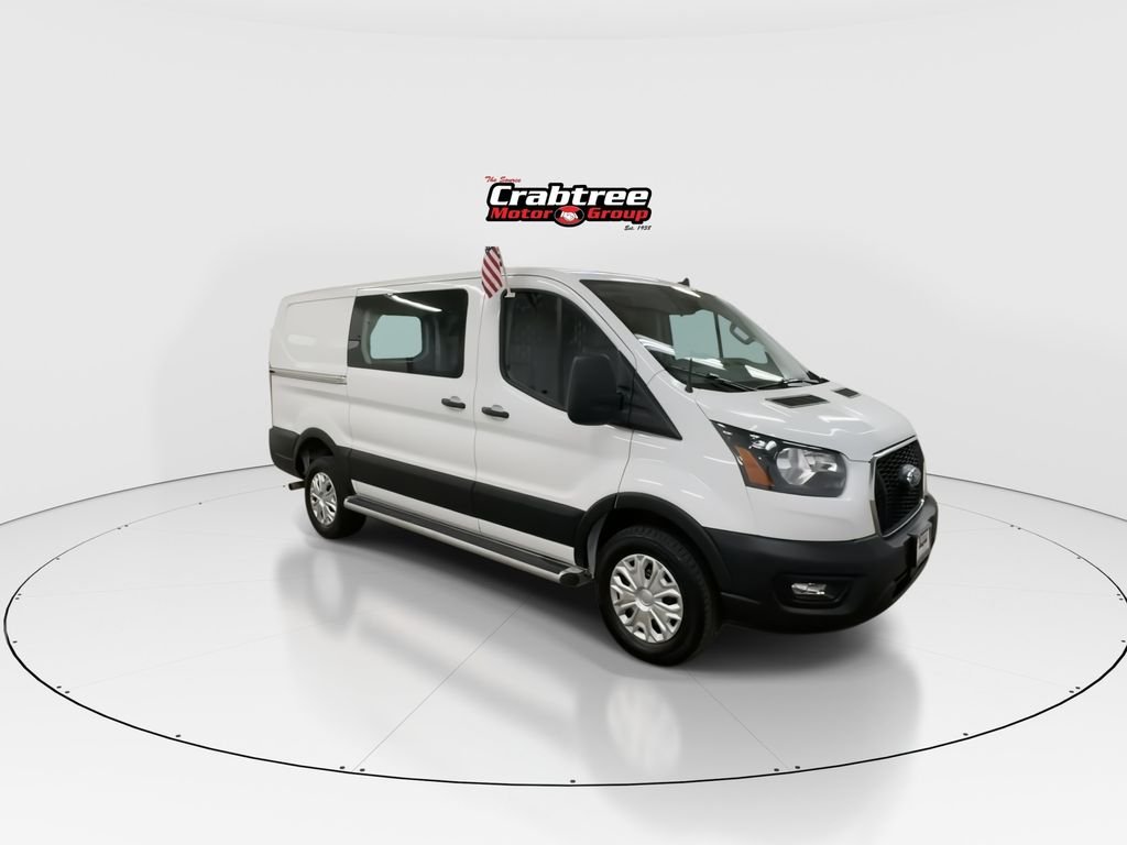 Used 2025 White Ford Base image 2