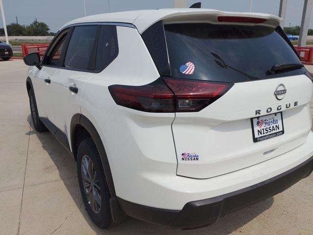 Used 2026 White Nissan S image 4