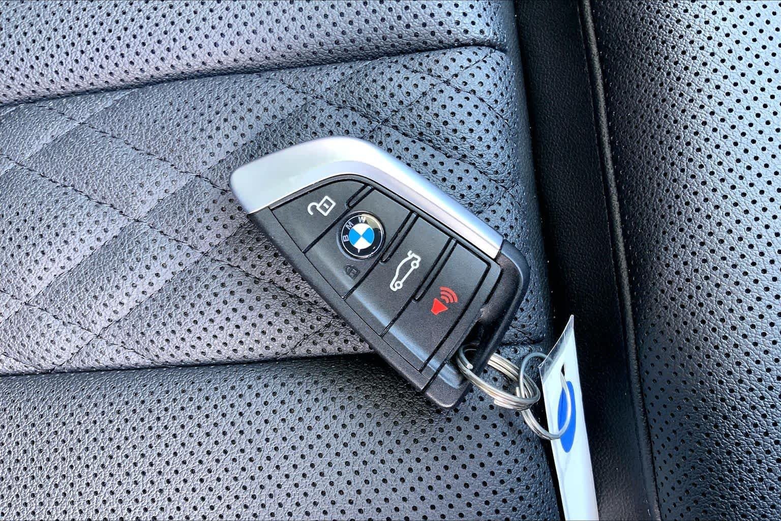 Used 2023 Alpine White BMW 530i image 14