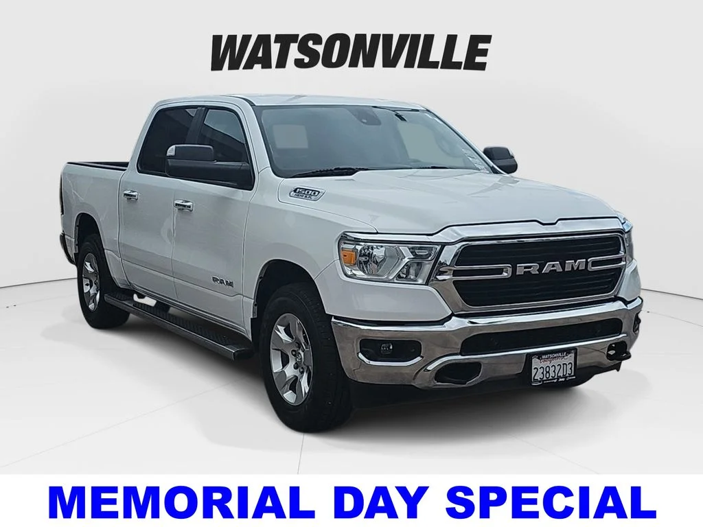 2020 RAM 1500 Big Horn/Lone Star 4x4 Crew Cab 5'7's photo