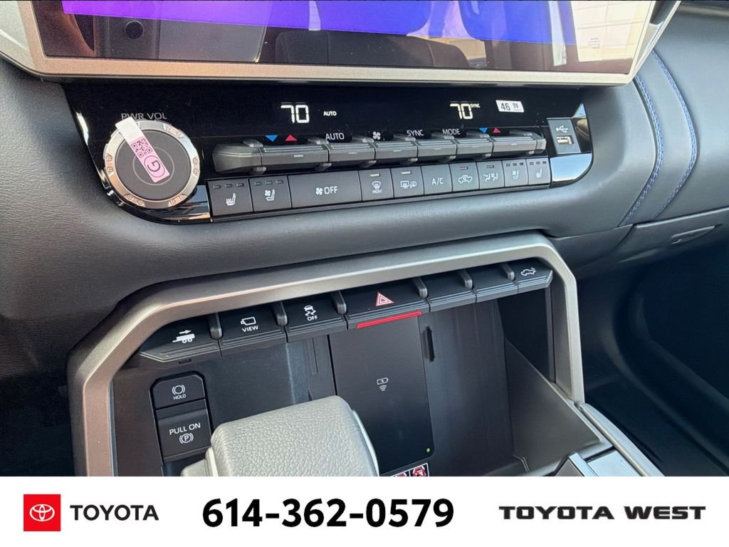 New 2026 Celestial Silver Metallic Toyota Platinum image 26