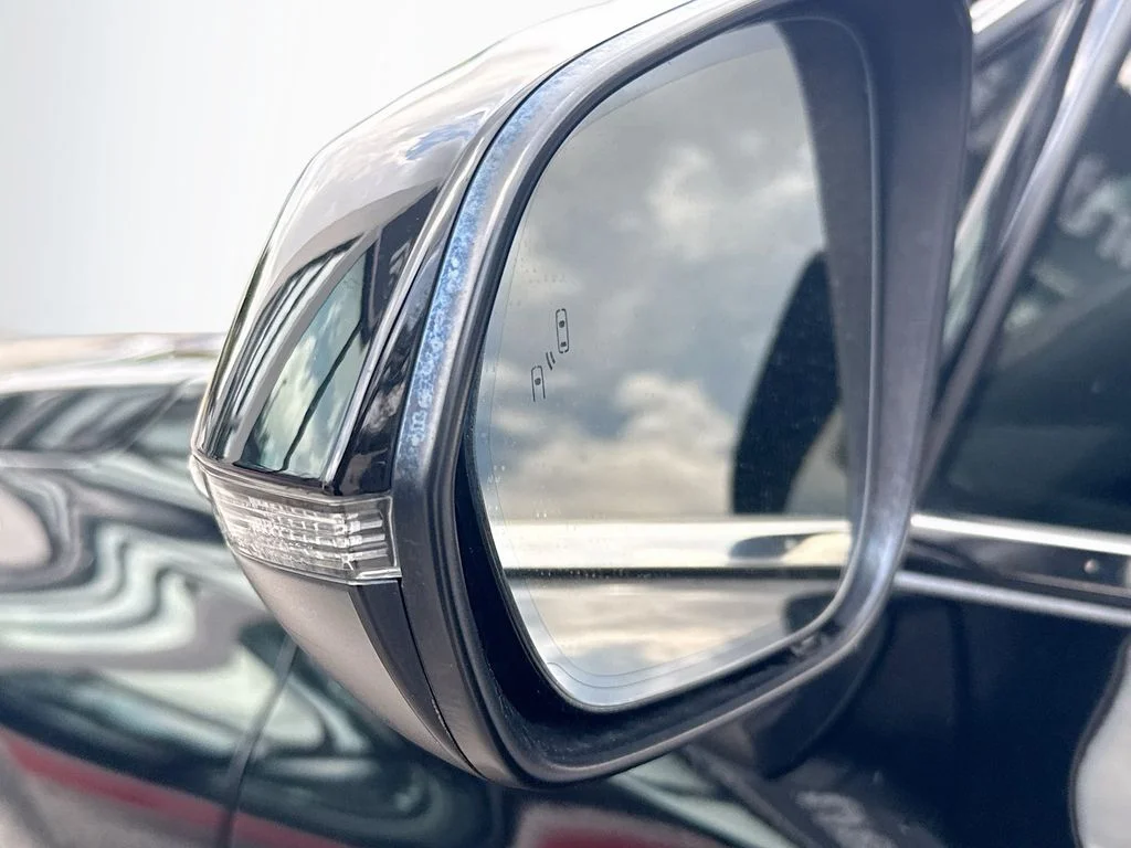 Used 2016 Black Lexus 200t image 18