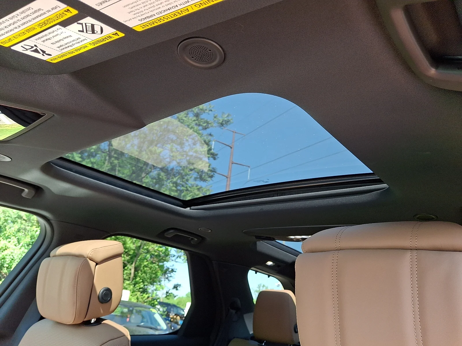 New 2026 Fuji White Land Rover Gemini Edition image 11
