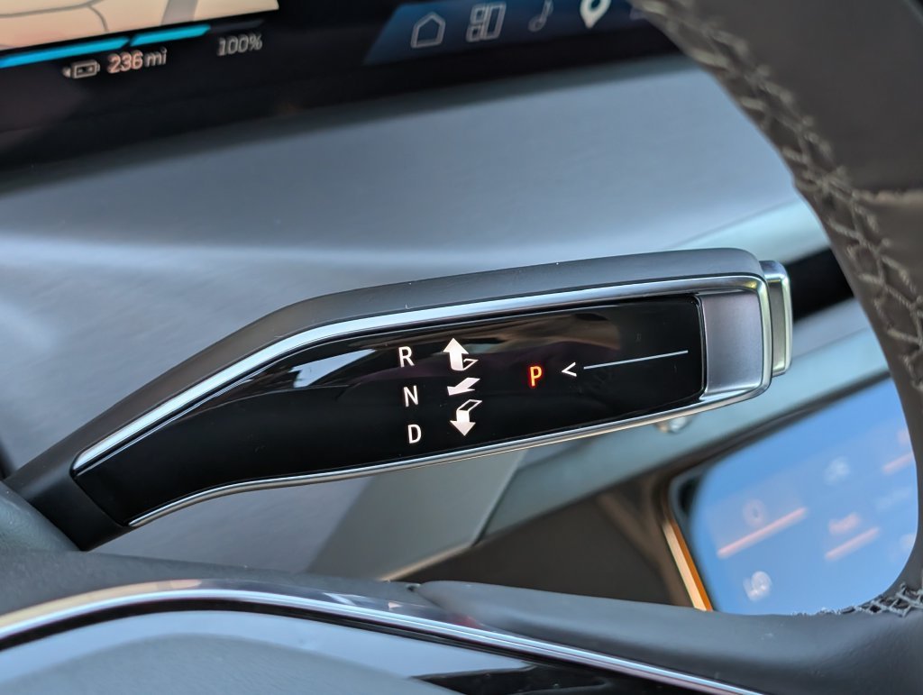 2027 Cadillac VISTIQ Sport - Photo 25