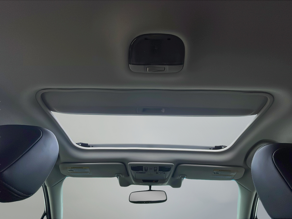 Used 2016 White Subaru 2.5i image 16