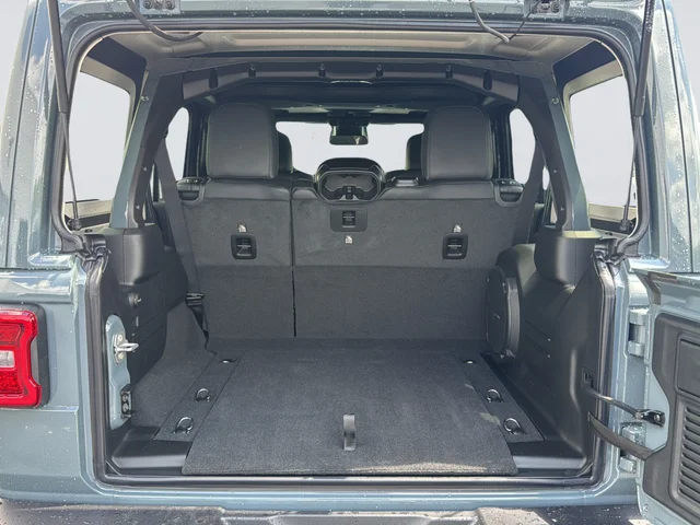 New 2026 Gray Jeep Sahara image 33