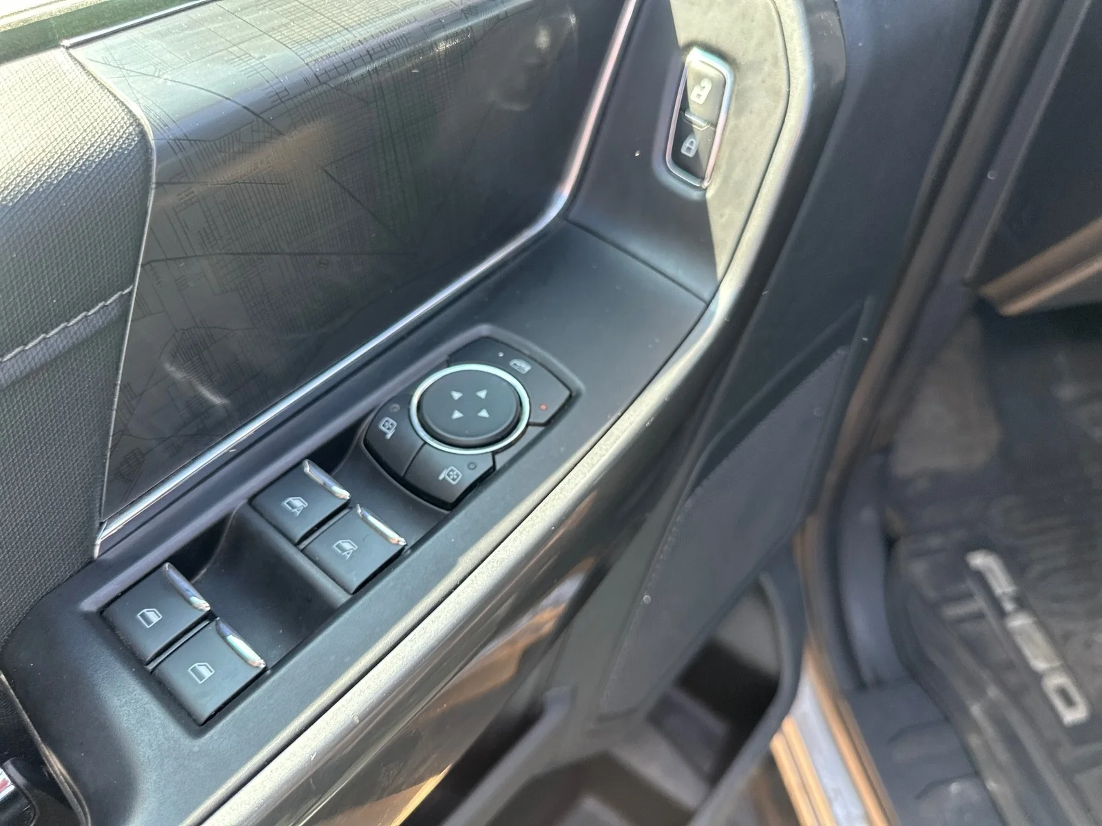 Used 2022 Iconic Silver Metallic Ford XLT image 25